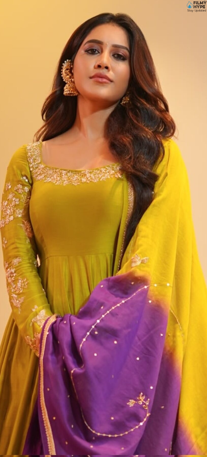 Nabha Natesh Beautiful Suit Pics 5