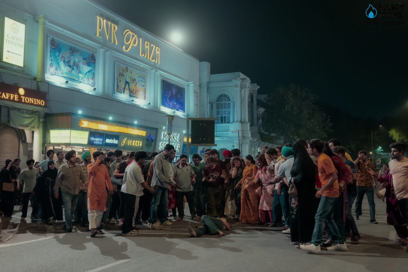 Ghooskhor Pandat First Look Image 14