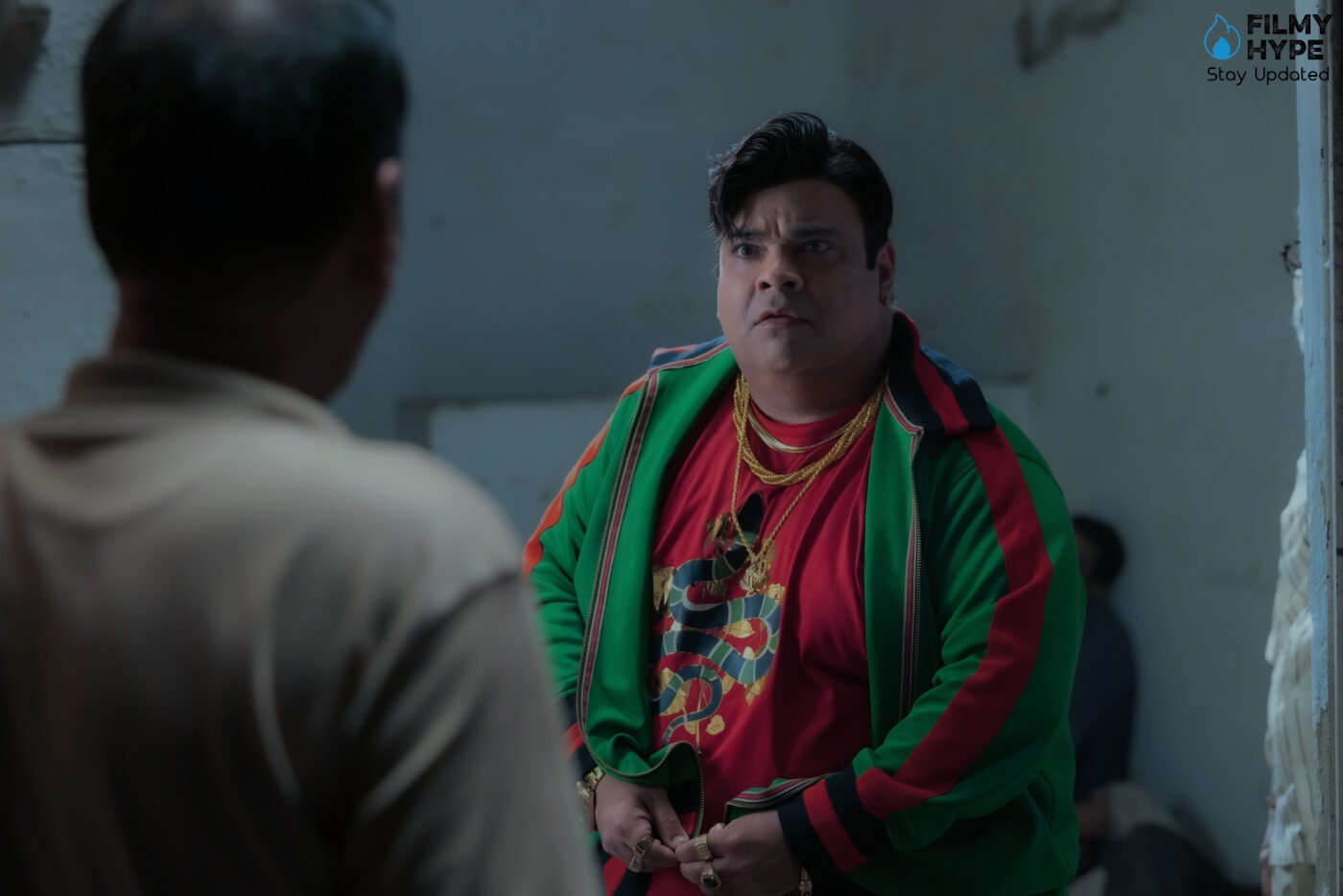 Ghooskhor Pandat First Look Image 26