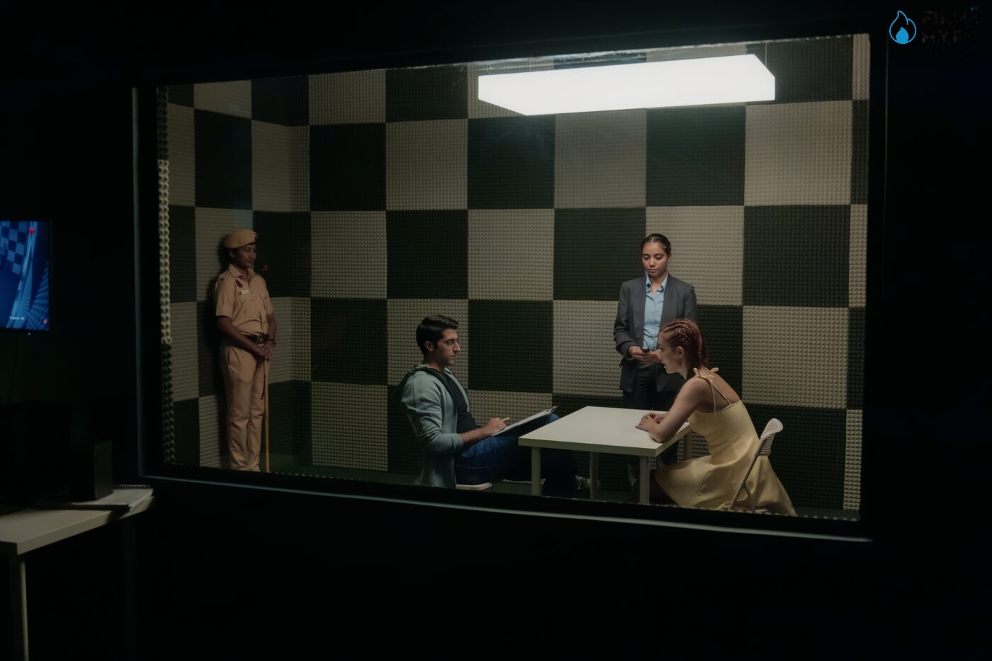 Ghooskhor Pandat First Look Image