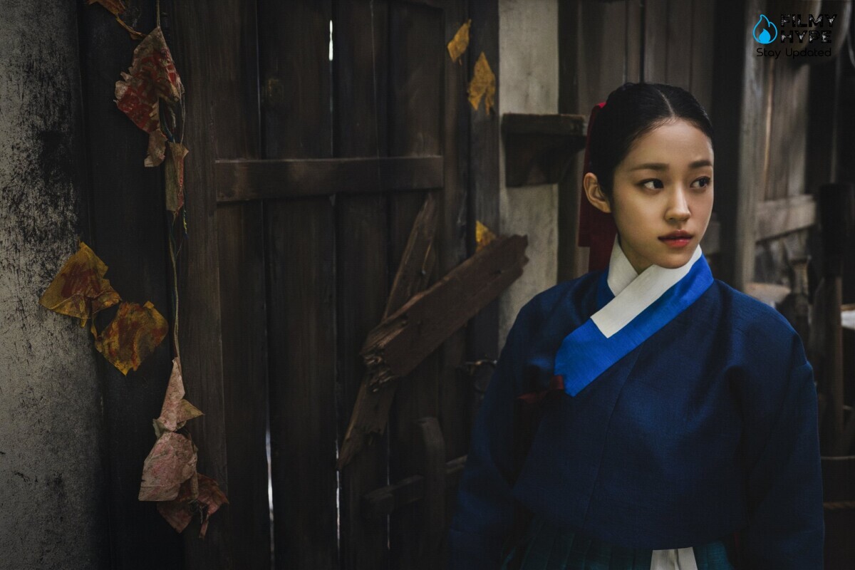 The East Palace Netflix First Look Image 21