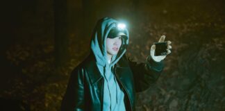 Spooky in Love Netflix Image 7