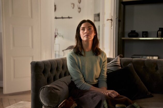 The Secret Woman Netflix Images 8